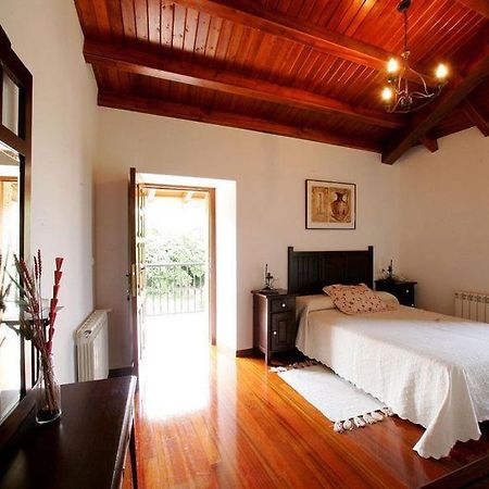 Casa Da Botica A Estrada Hostel Os Casares Bilik gambar