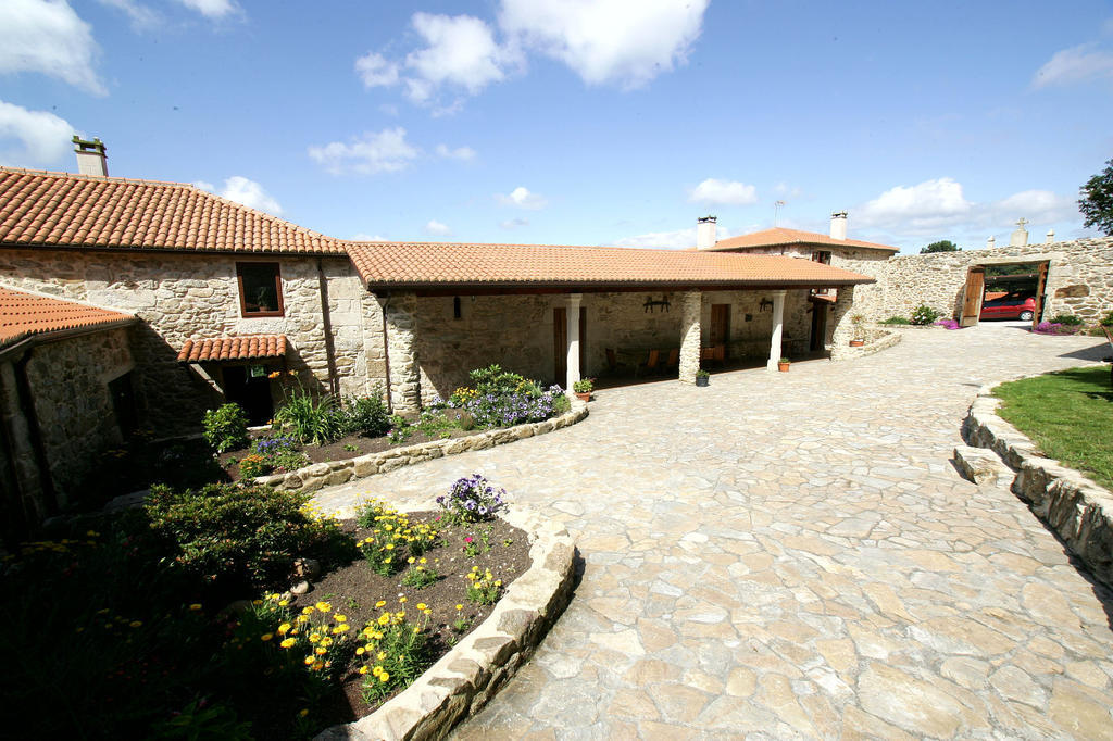 Casa Da Botica A Estrada Hostel Os Casares Luaran gambar